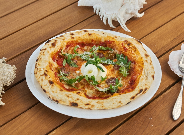 Burrata Pizza